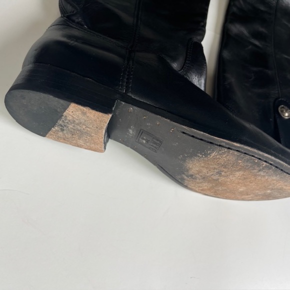 FRYE Melissa Button Riding Boots - Round Toe Size 10B - Picture 7 of 9